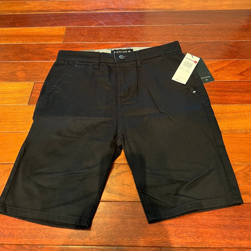 Boys size 27 Black Quicksilver Shorts New with tags